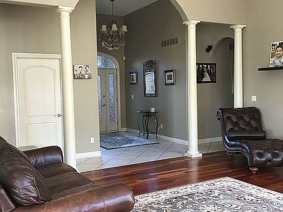 3rd image of 5578 Wimbledon Park Dr