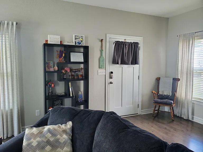 1231 Stewart St — Photo 21
