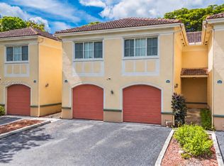 2474 Centergate Dr APT 203, Hollywood, FL 33025