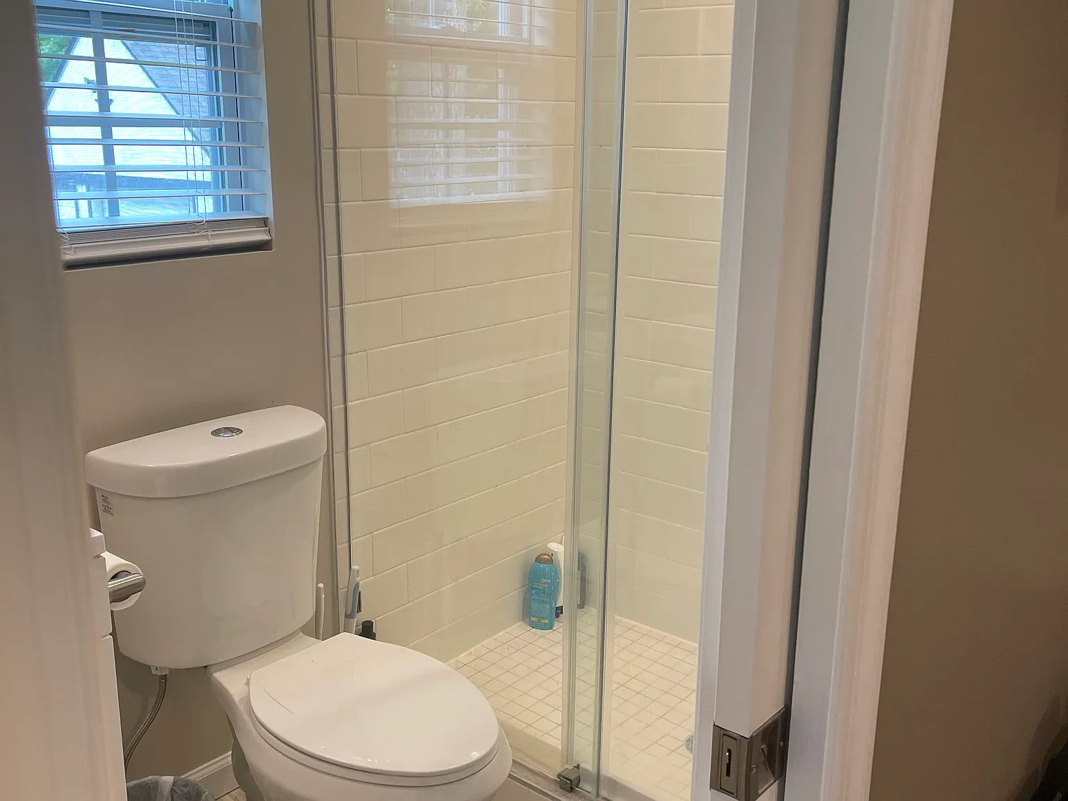 Studio, 700 sqft, $1,700 — Photo 2
