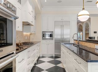 190 Marlborough St #C, Boston, MA 02116