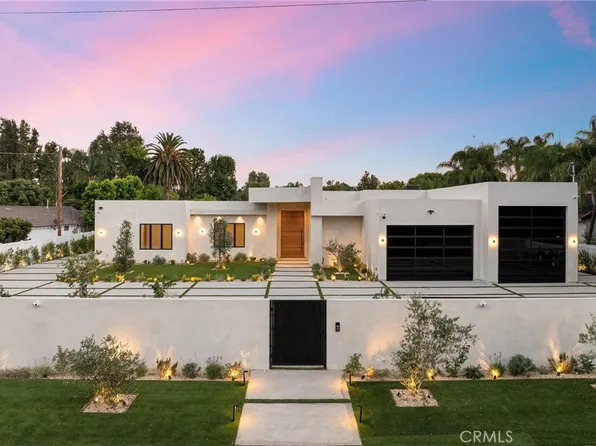 22924 Erwin St, Woodland Hills, CA 91367