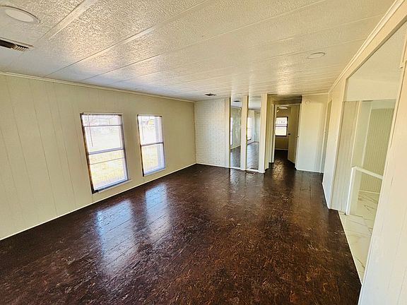 4th image of 7600 N Judy Ln