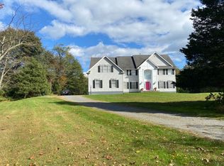 11 Glenwood Dr, Pennington, NJ 08534