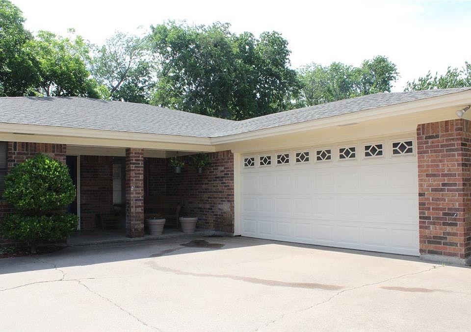 1st image of 412 Grant Cir