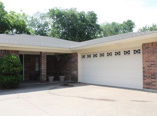 412 Grant Cir, White Settlement, TX 76108