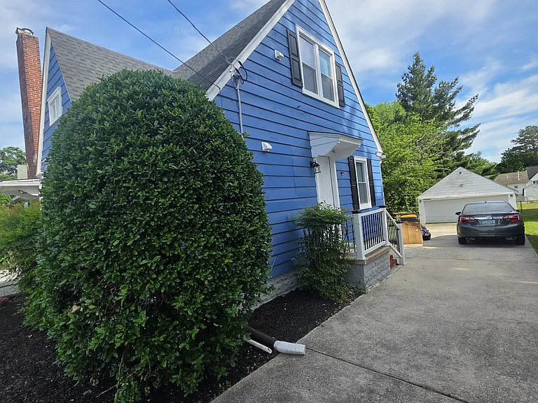 844 Forest St — Photo 24