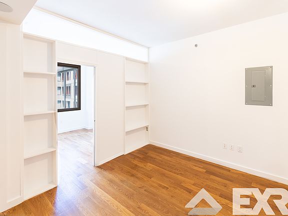 3rd image of 54 Noll St #2582