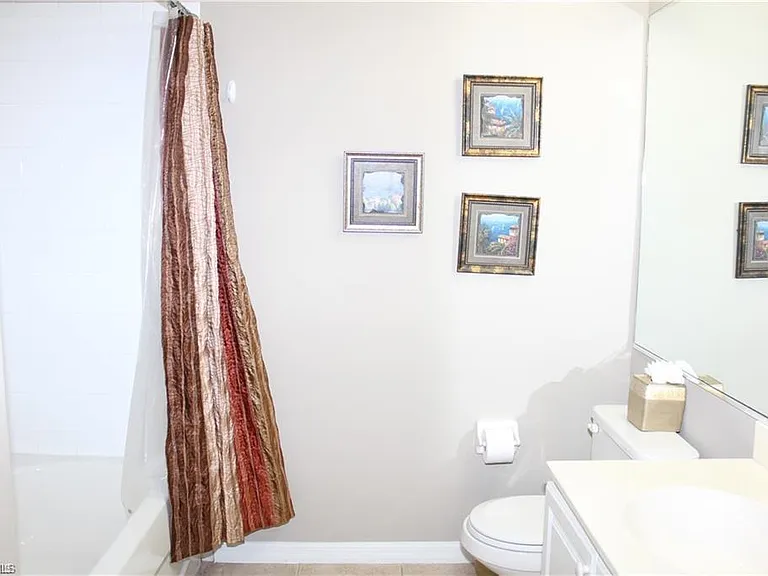 1400 Tiffany Ln #2406 — Photo 16