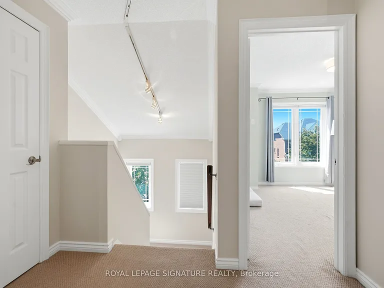 36 Moorefield Dr — Photo 24