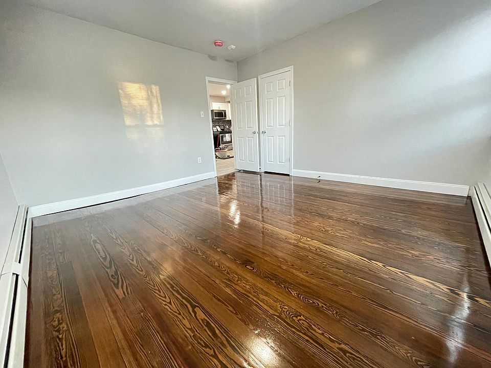 66 Terrace Ave Providence RI Zillow