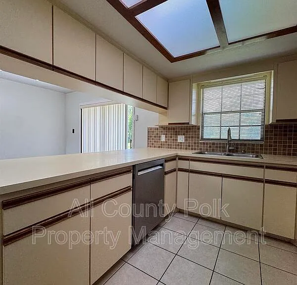 8601 Sunnydale Ln — Photo 9