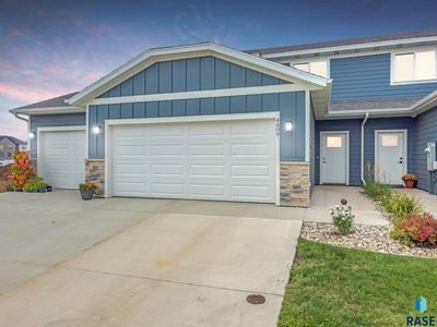 4609 E Whisper Ridge Pl, Sioux Falls, SD, 57108