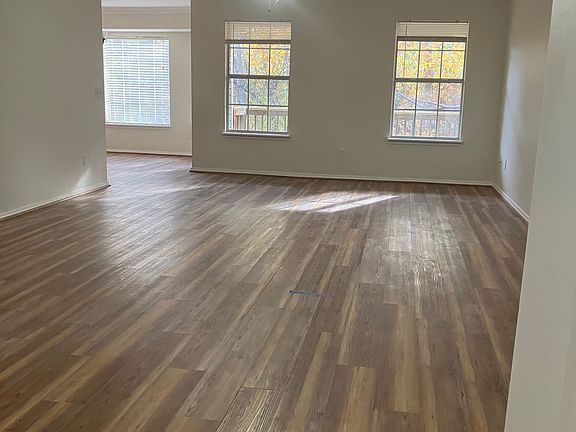 3rd image of 8625-8625 Golf Creek Dr