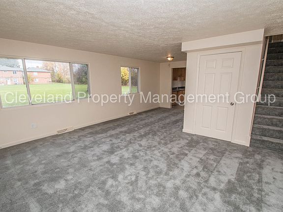 3rd image of 4925 Banbury Ct APT 10