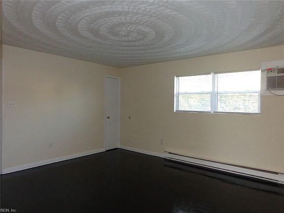 4th image of 9623 1st Bay St APT C