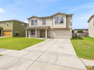 671 NW Crossing Dr, New Braunfels, TX 78130