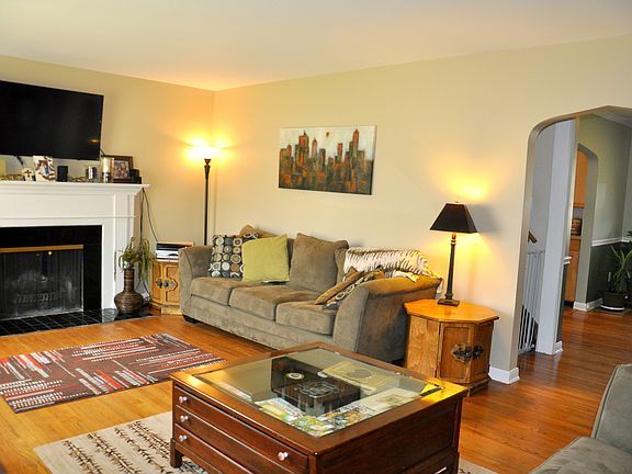 4th image of 227 Kenwick Dr