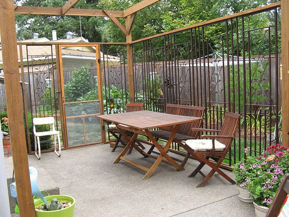 Back enclosed patio