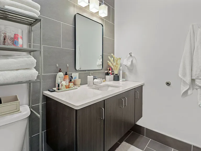 1020 Elmwood Ave — Photo 18