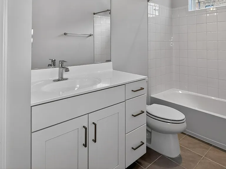 612 Leigh Way — Photo 32