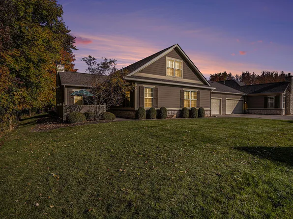 5297 Fawn Creek Dr SW #68, Grandville, MI 49418