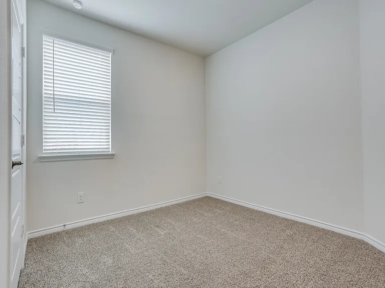 6978 Draper Ln — Photo 16