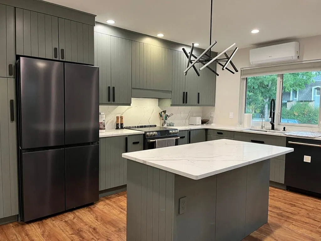 3 bed, 2.5 bath, 1466 sqft, $4,300 — Photo 3