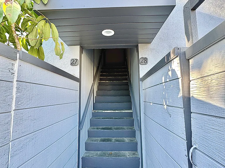 7423 N Lankershim Blvd #27 — Photo 16