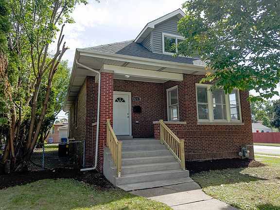 3rd image of 9257 Tulley Ave