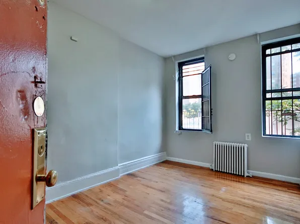 112 East 7th Street 16 image 1 of 6
