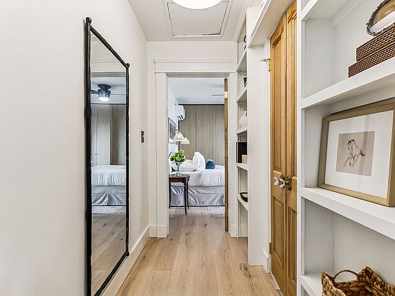 2nd image of 1219 1/2 Peniston St