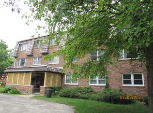 430 N 1st St, Dekalb, IL 60115