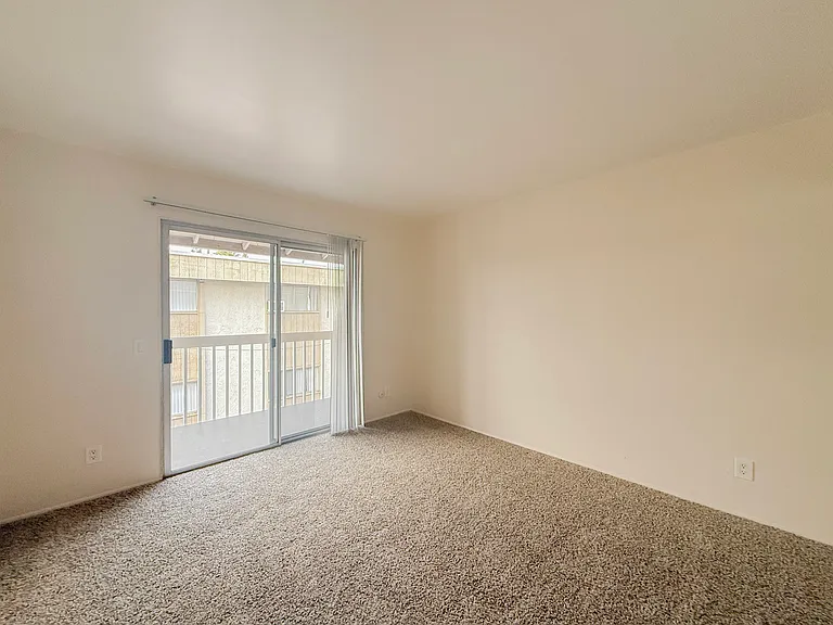 8850 Olive Ln #26 — Photo 7