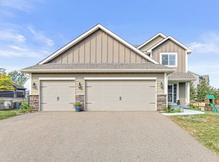 1116 Stonebridge Path, Jordan, MN 55352