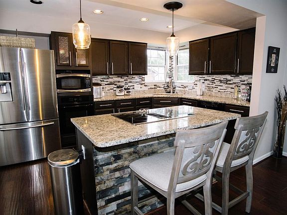 4th image of 5266 Chapel Ln