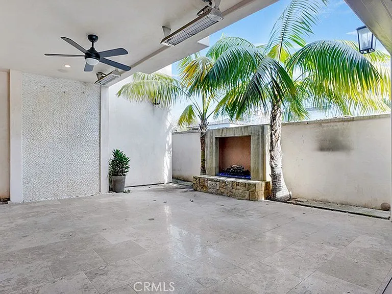 243 Poppy Ave — Photo 19