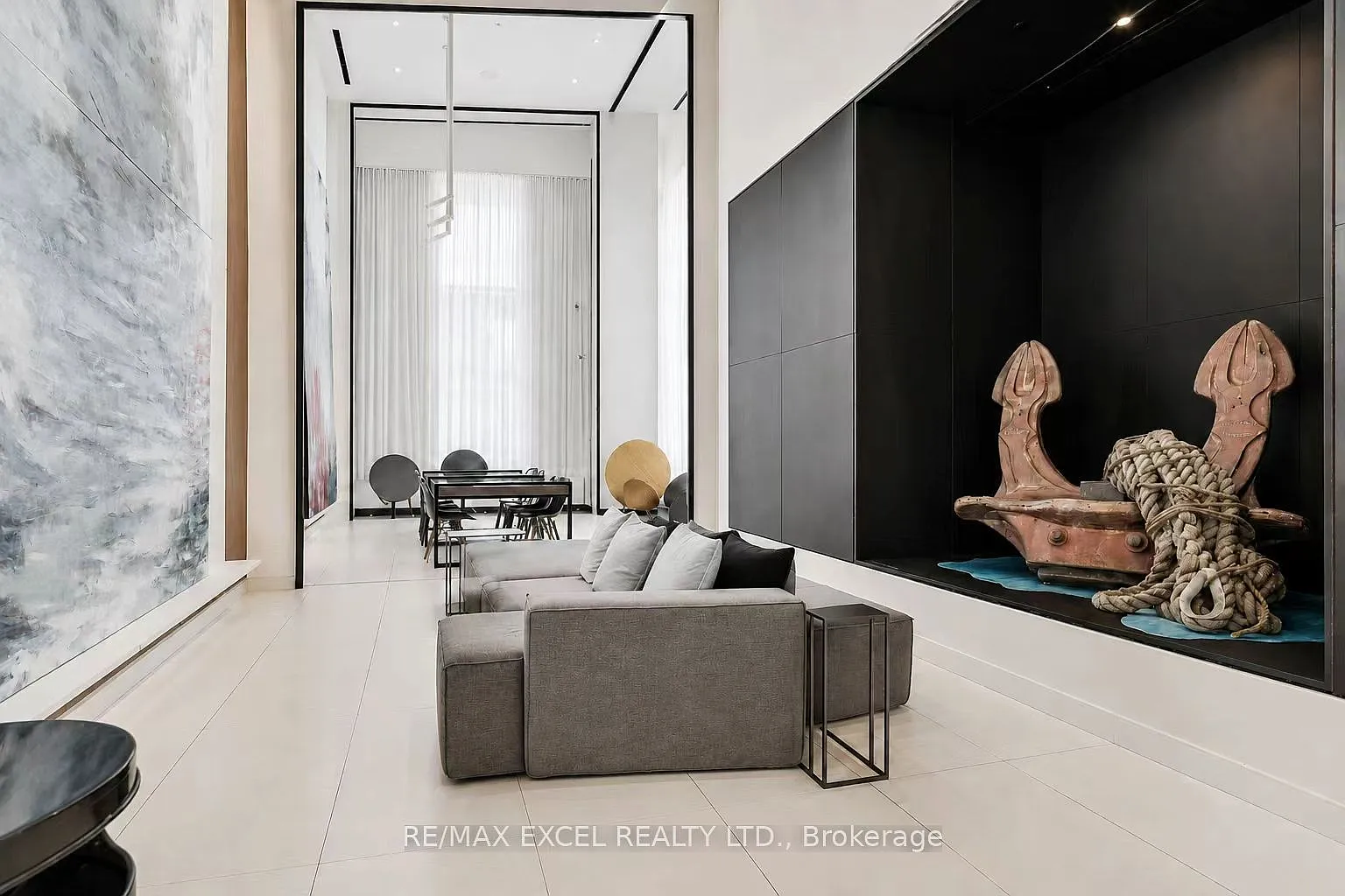 2 bed, $2,880 — Photo 4