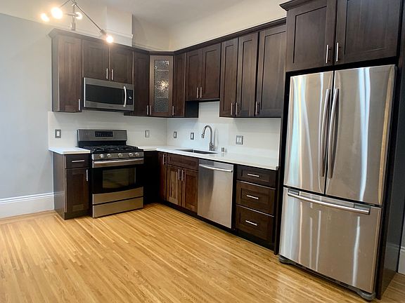 5th image of 347 Frederick St #A