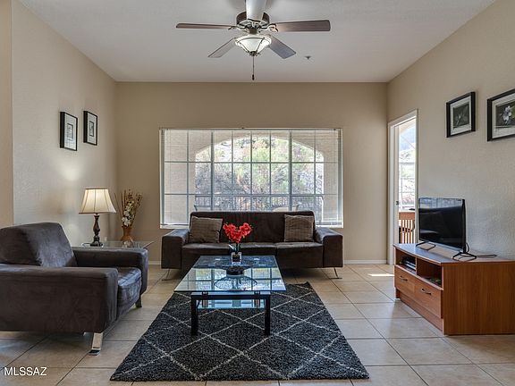 4th image of 1500 E Pusch Wilderness Dr Unit 17208