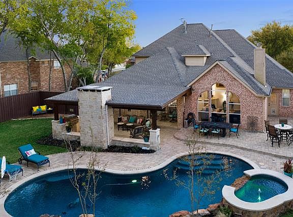 4th image of this home