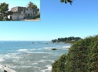 98542 Seagull Ln, Brookings, OR 97415