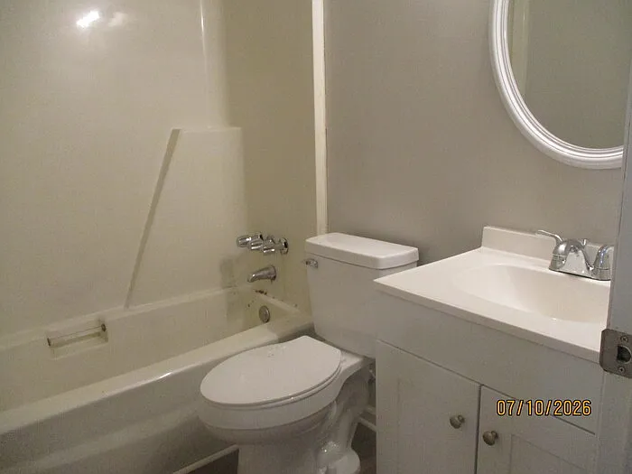 321 Oak St #321 — Photo 8
