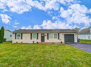 1026 Brower Rd, Lima, OH 45801