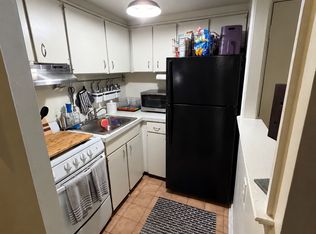 719 6th St SE #A, Washington, DC 20003