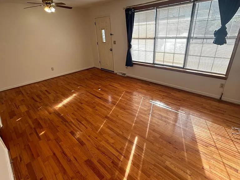 4 Van Tassel Dr SE — Photo 7