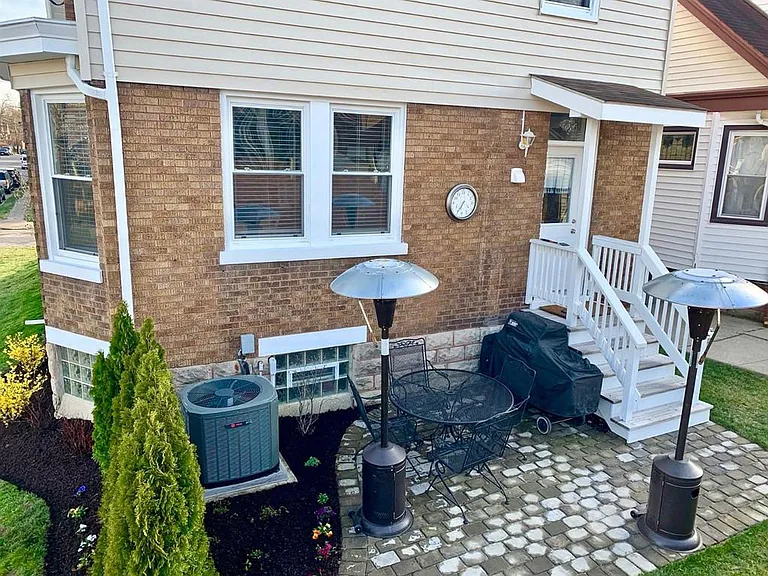 2518 Shanmoor Ave — Photo 17