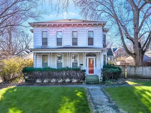 719 Pearl St, Ottawa, IL 61350
