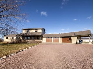 25032 412th Ave, Mitchell, SD 57301