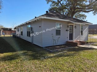 265 S 7th St, Silsbee, TX 77656